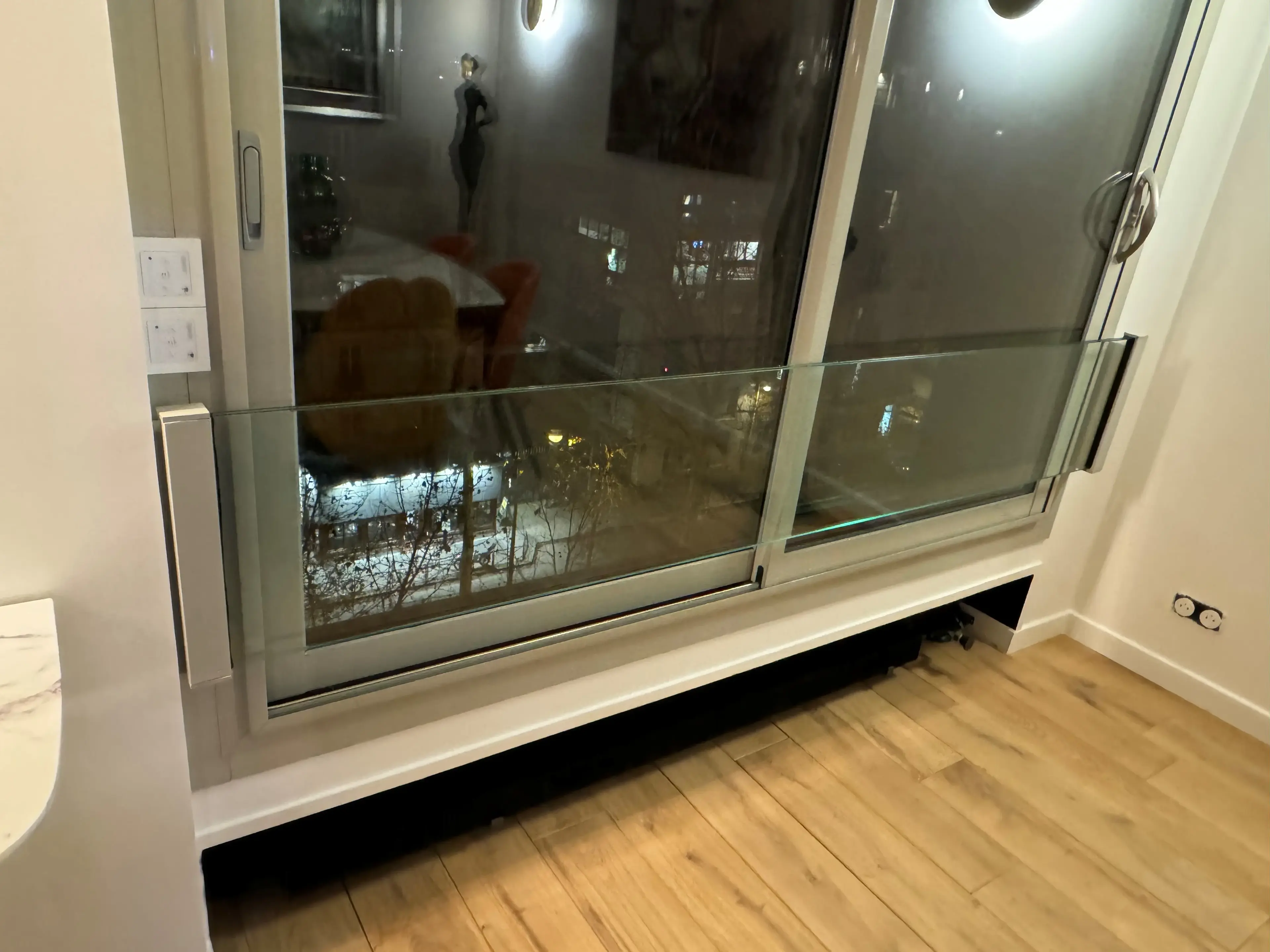 Garde-corps aluminium, verre et inox pour balcons, terrasses et escaliers — réalisation R'Stoc